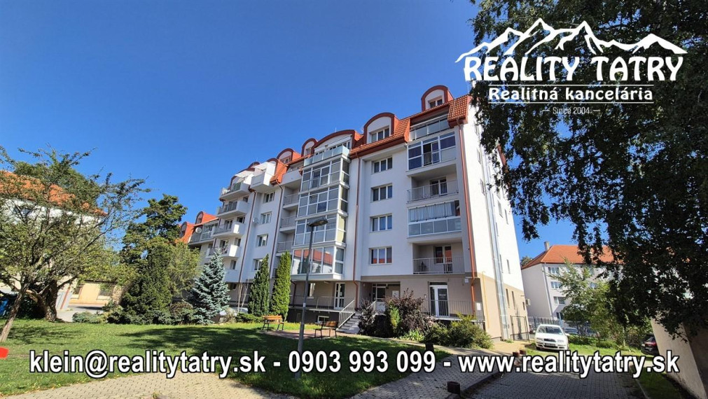 Mezonetový byt 3 izbový s loggiou, krbom a garážovým státím v širšom centre - ODPORÚČAME !!!