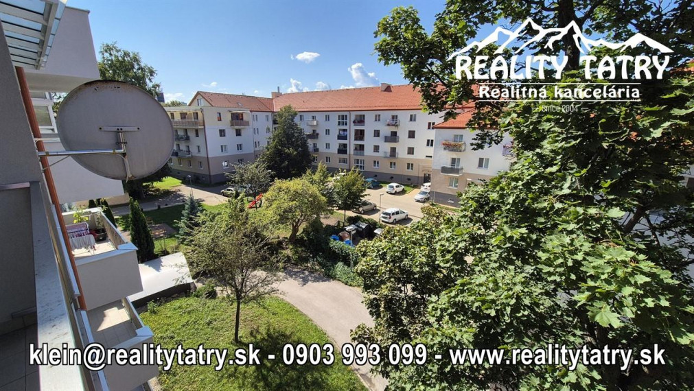 Mezonetový byt 3 izbový s loggiou, krbom a garážovým státím v širšom centre - ODPORÚČAME !!!