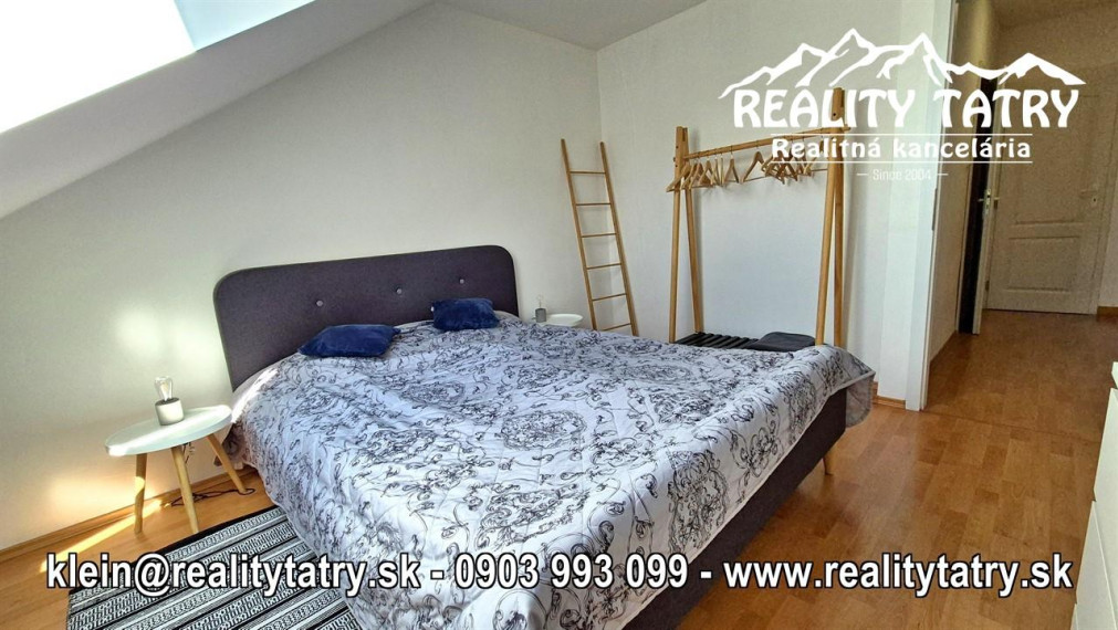 Mezonetový byt 3 izbový s loggiou, krbom a garážovým státím v širšom centre - ODPORÚČAME !!!