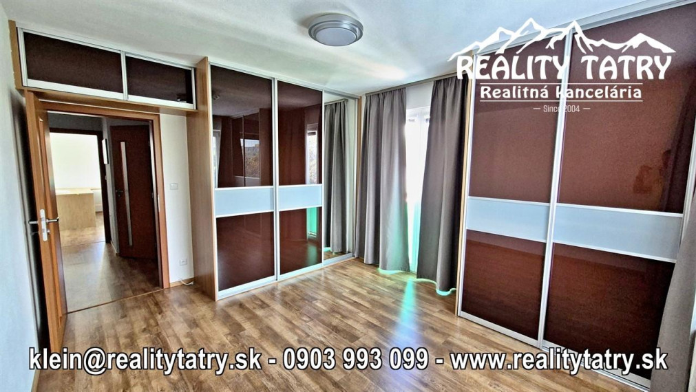 Slnečný 3 izbový byt s terasou a garážou v Poprade bytový dom JAVOR - TOP STAV a LOKALITA !!!