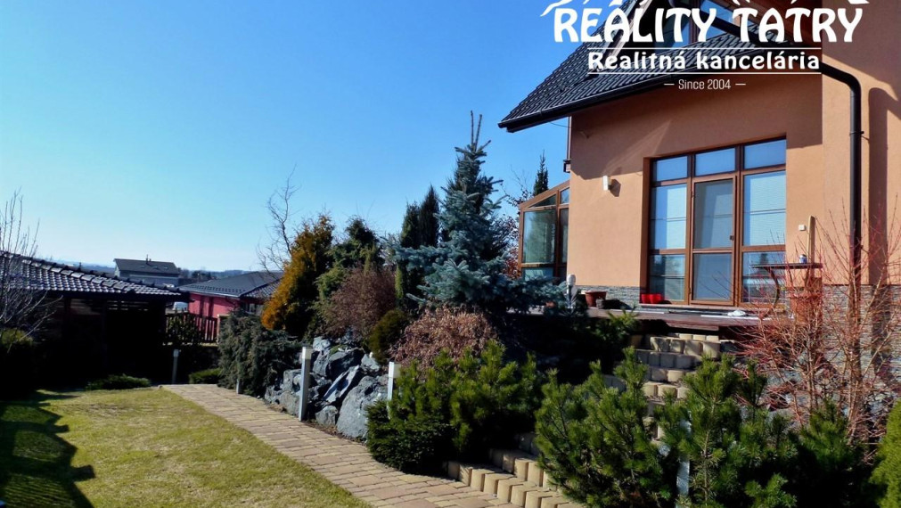 EXKLUZÍVNY Rodinný dom s nádherným výhľadom vo Veľkej Lomnici v 100% TOP STAVE - ODPORÚČAME aj pre náročného klienta !!!