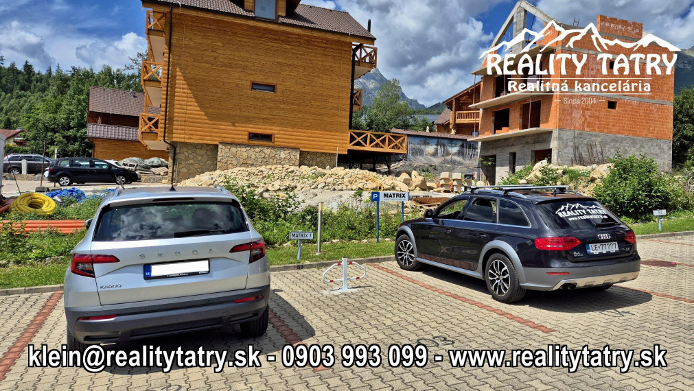 Vonkajšie parkovacie státie v Tatranskej Lomnici - Penzión JAVOR - TOP LOKALITA !!!