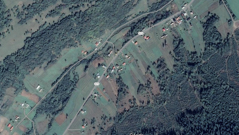 Rekreačný pozemok v lokalite Zahájnica 10000 m2 - Pekné tiché prostredie pod lesom - ODPORÚČAME !!!