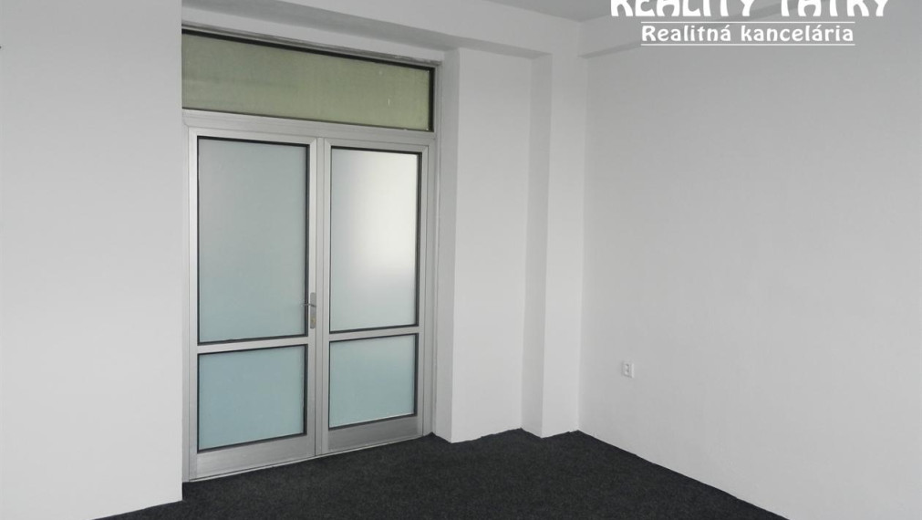 Kancelárske priestory 36 m2 blízko centra v Poprade