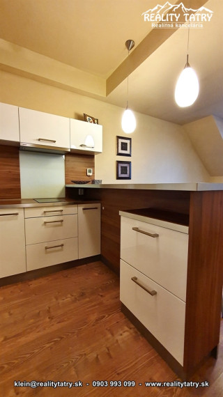 Apartmánový 2 izbový byt 46 m2 s parkovacím miestom vo Veľkej Lomnici - ODPORÚČAME !!!