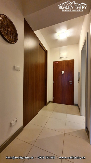 Apartmánový 2 izbový byt 46 m2 s parkovacím miestom vo Veľkej Lomnici - ODPORÚČAME !!!