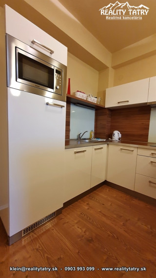 Apartmánový byt 46 m2 s parkovacím miestom vo Veľkej Lomnici