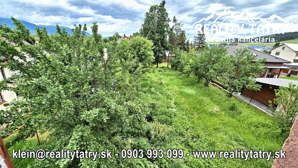 NOVÁ CENA !!! Rodinný dom na rozľahlom pozemku 1550 m2 s garážou a hospodárskou budovou - Poprad - Matejovce