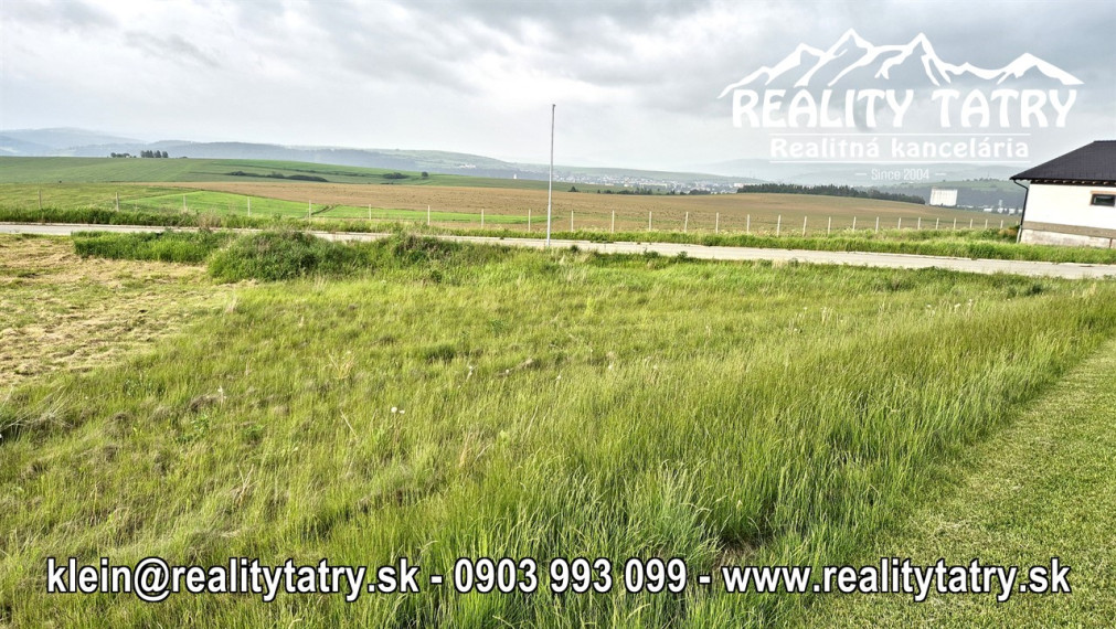 Stavebný pozemok 1010 m2 priamo pri golfovom ihrisku v lokalite Malý Slavkov - ODPORÚČAME !!!