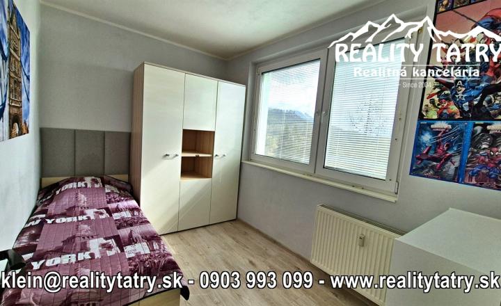 Byt 4 izbový s loggiou - Vysoké Tatry - Tatranská Štrba - Pekný výhľad, ODPORÚČAME !!! - fotografia 3