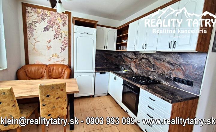 Byt 4 izbový s loggiou - Vysoké Tatry - Tatranská Štrba - Pekný výhľad, ODPORÚČAME !!! - fotografia 1