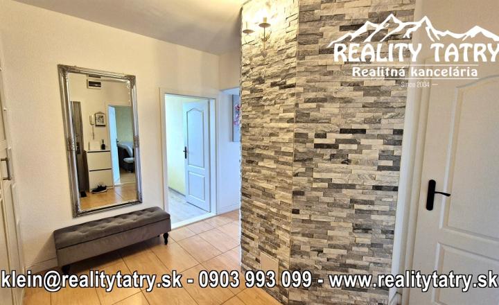 Byt 4 izbový s loggiou - Vysoké Tatry - Tatranská Štrba - Pekný výhľad, ODPORÚČAME !!! - fotografia 12